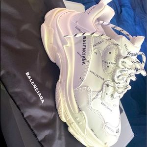 Mens brand new Balenciaga Triple S Size 7